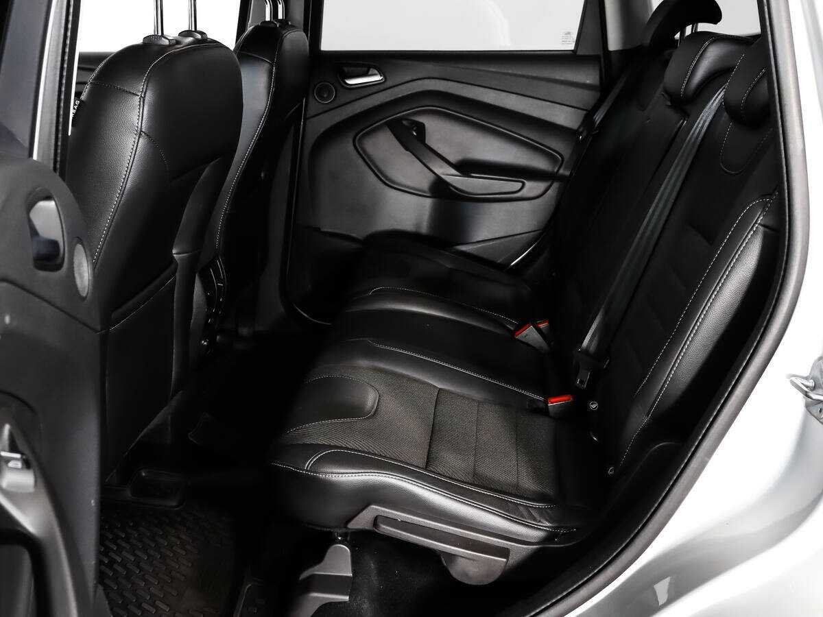 Ford Kuga с пробегом — 2014 год. Фото: #11