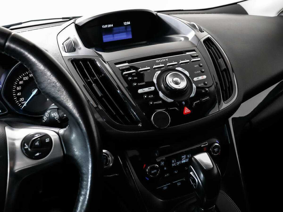 Ford Kuga с пробегом — 2014 год. Фото: #15