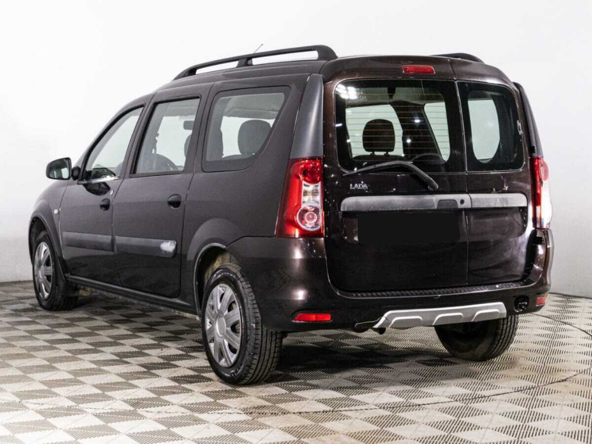 Lada (ВАЗ) Largus с пробегом — 2016 год. Фото: #6