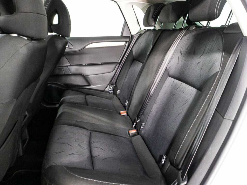 Citroen C4 с пробегом — 2012 год. Фото: #9