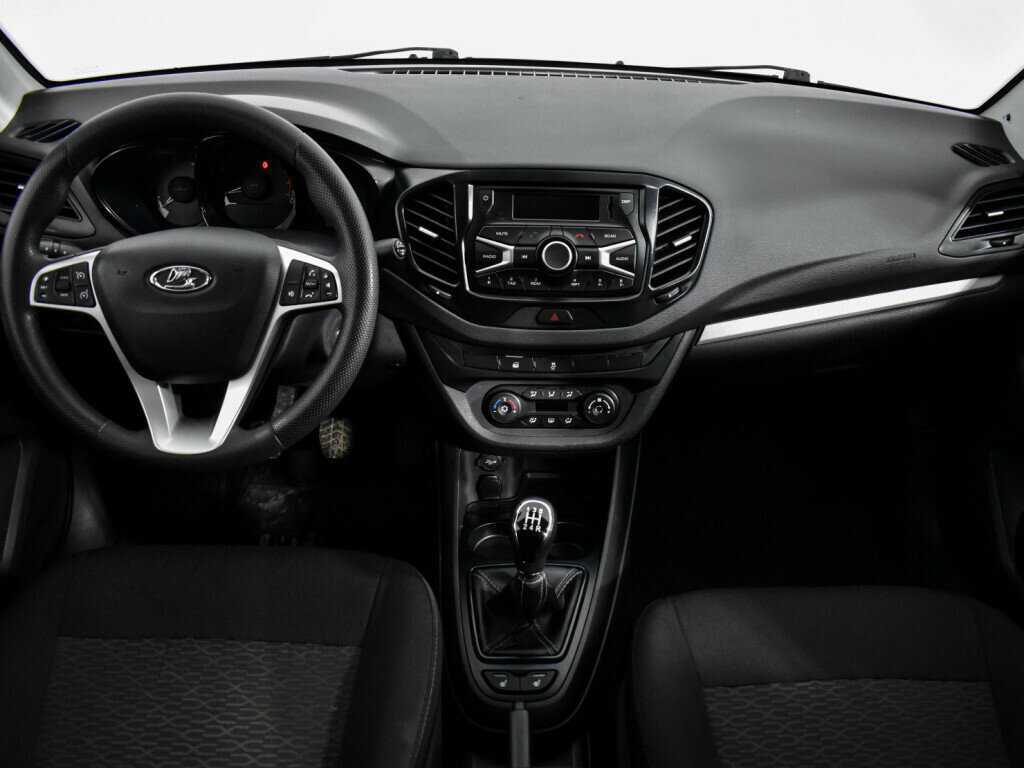 Lada (ВАЗ) Vesta с пробегом — 2019 год. Фото: #11