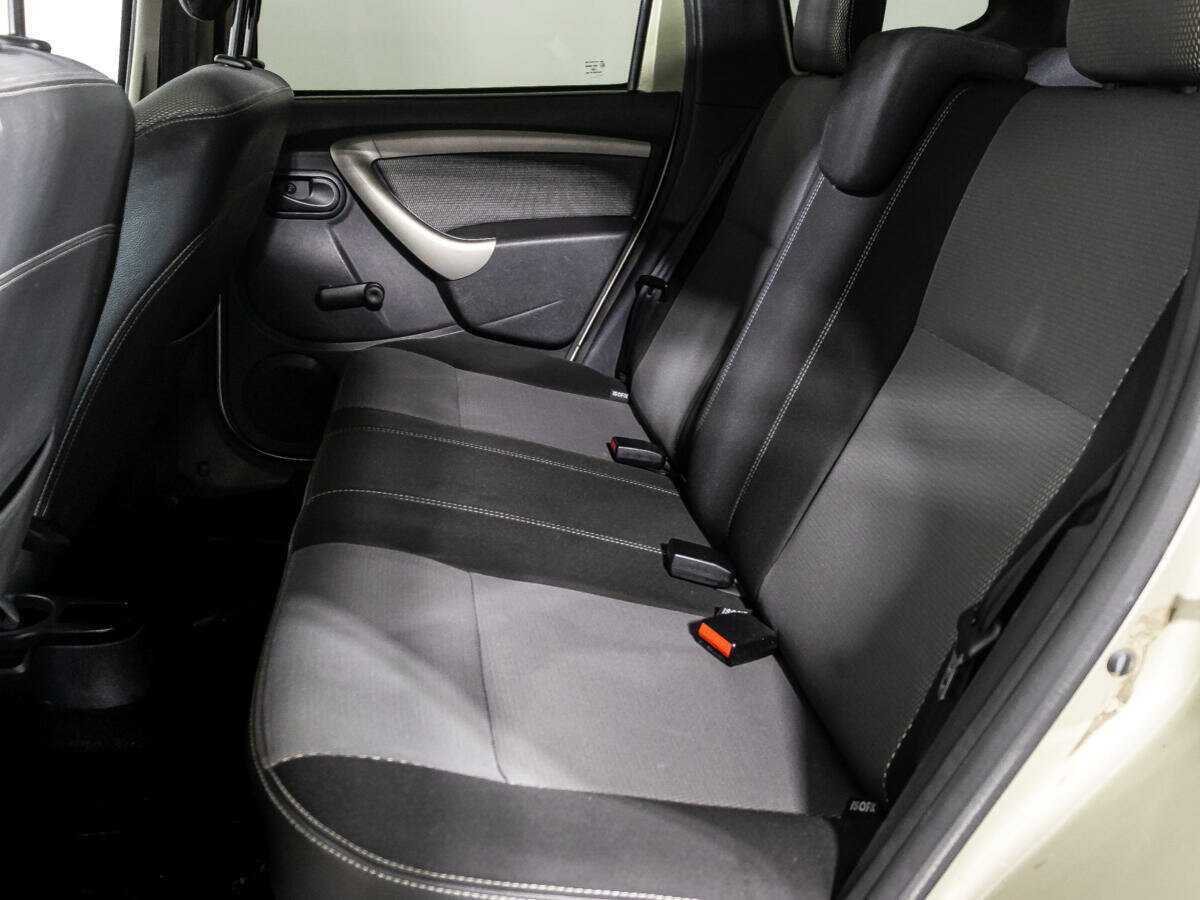 Renault Duster с пробегом — 2015 год. Фото: #9