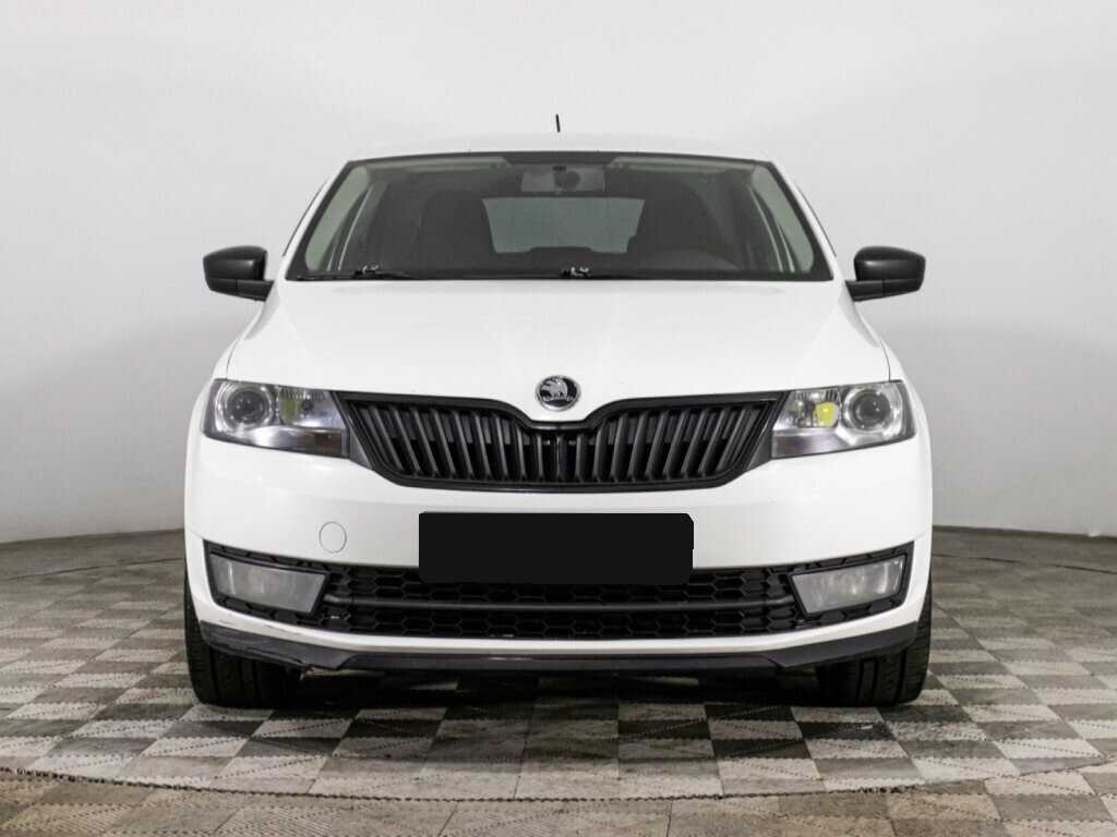 Skoda Rapid с пробегом — 2016 год. Фото: #1