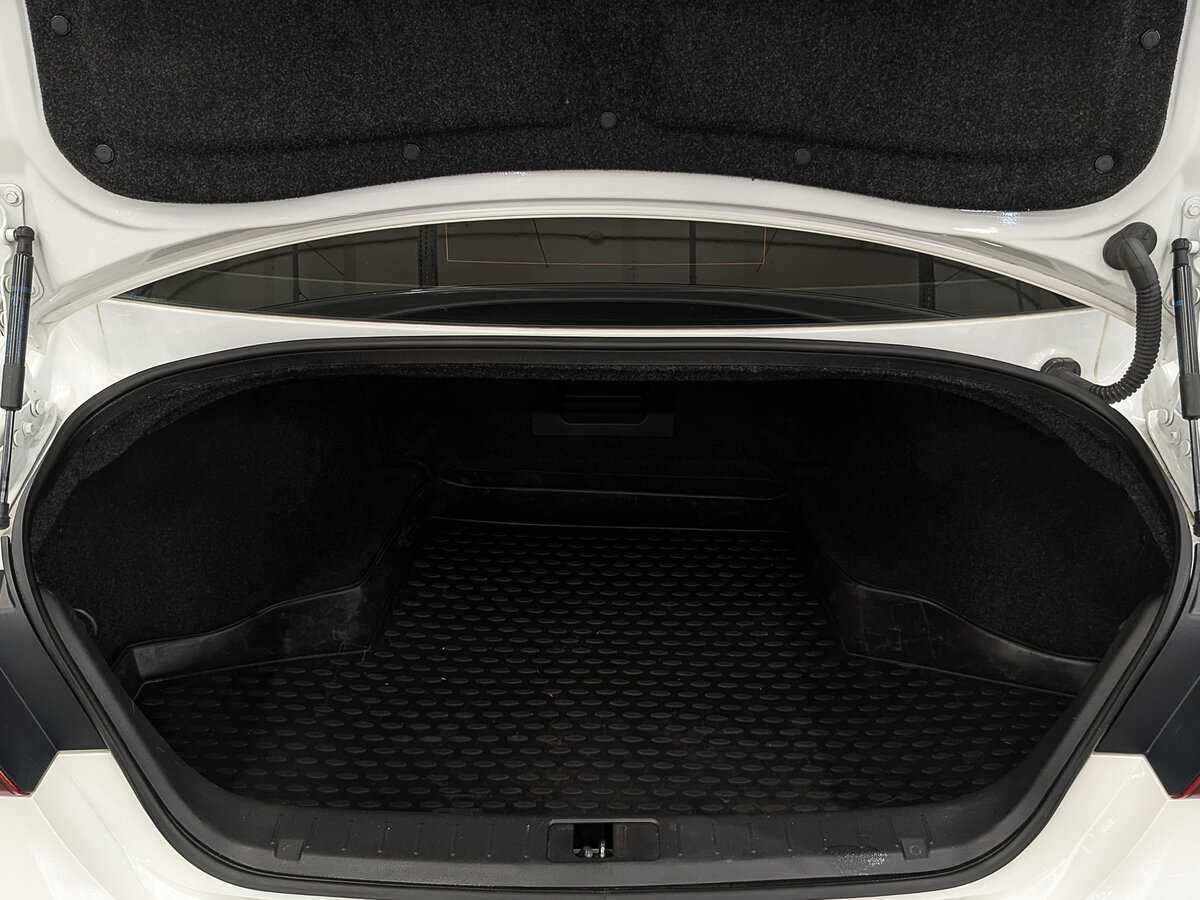 Infiniti Q70 с пробегом — 2016 год. Фото: #9