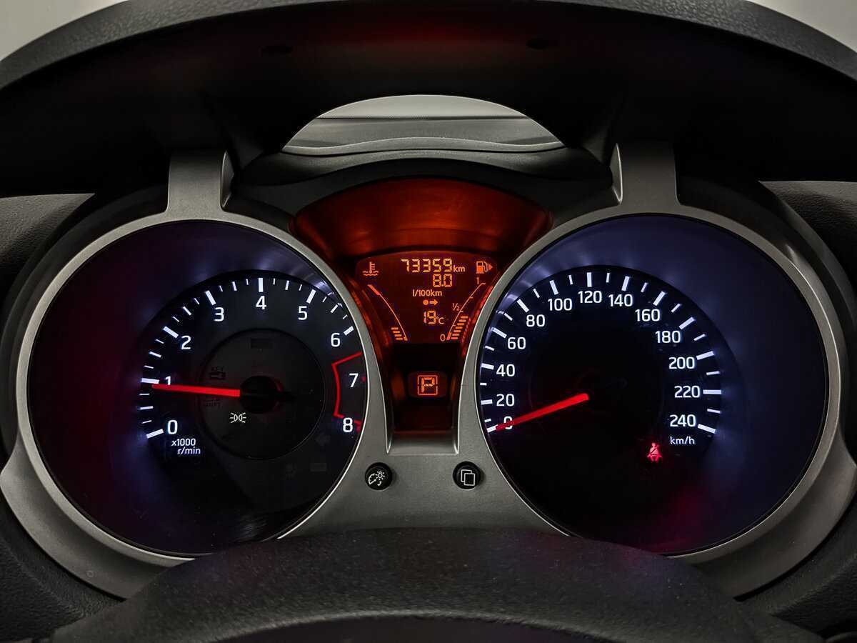 Nissan Juke с пробегом — 2014 год. Фото: #15