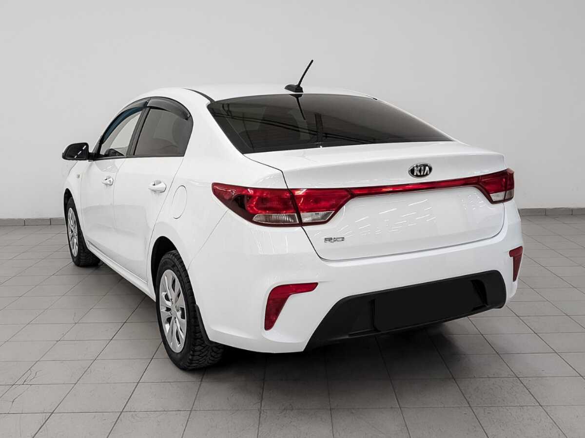 Kia Rio с пробегом — 2017 год. Фото: #6