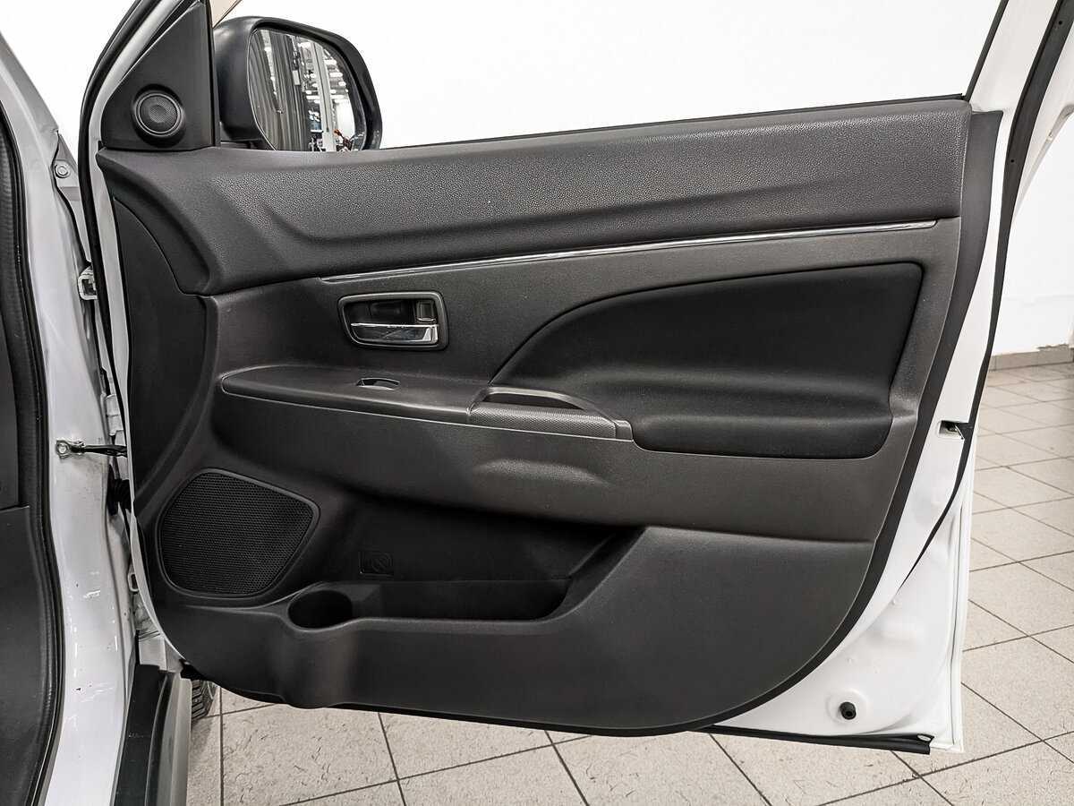 Mitsubishi ASX с пробегом — 2014 год. Фото: #24