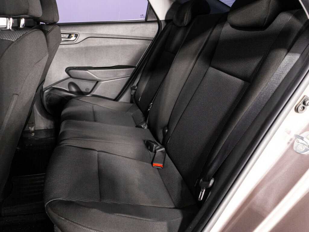 Hyundai Solaris с пробегом — 2020 год. Фото: #9