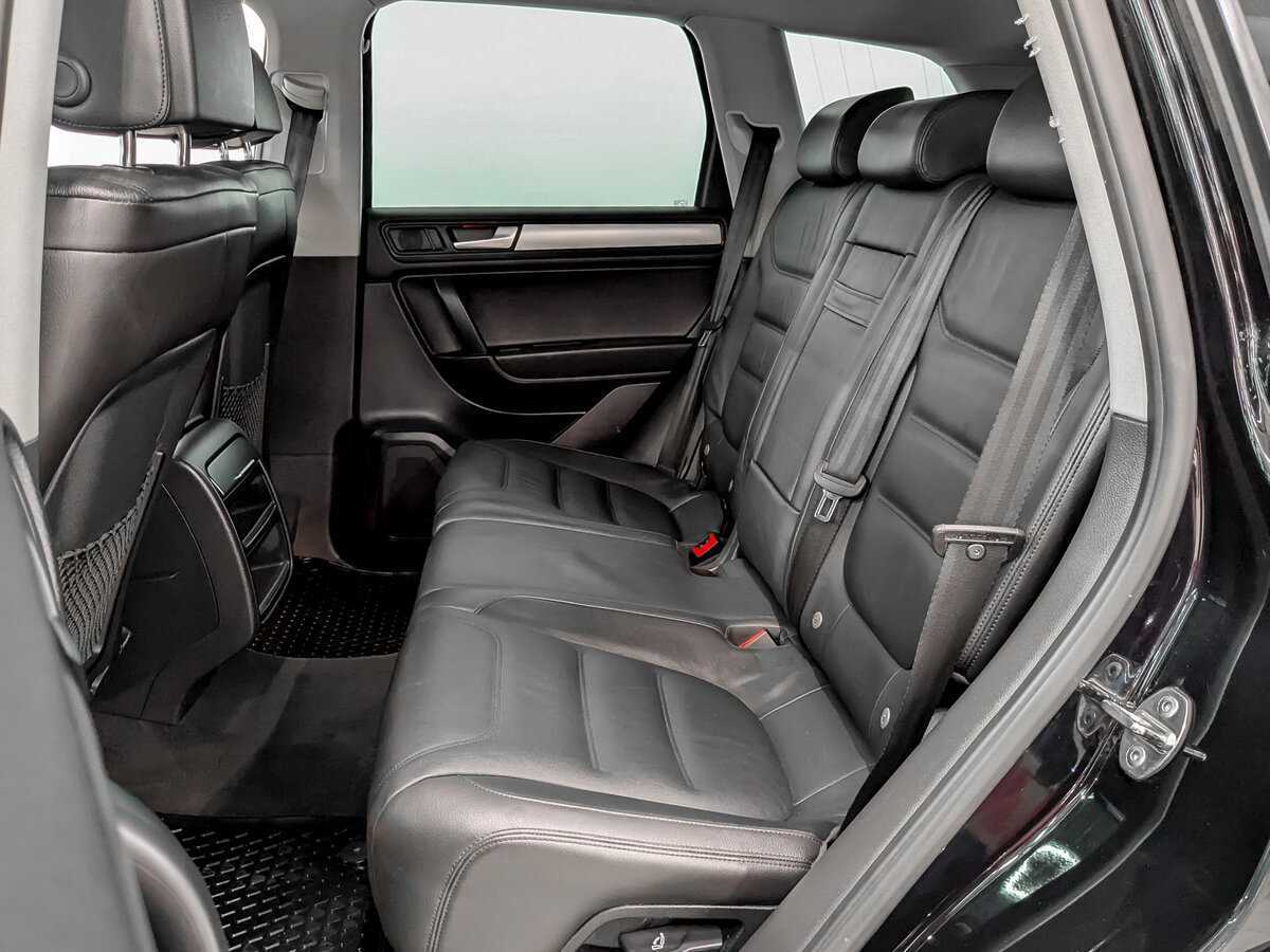 Volkswagen Touareg с пробегом — 2013 год. Фото: #11