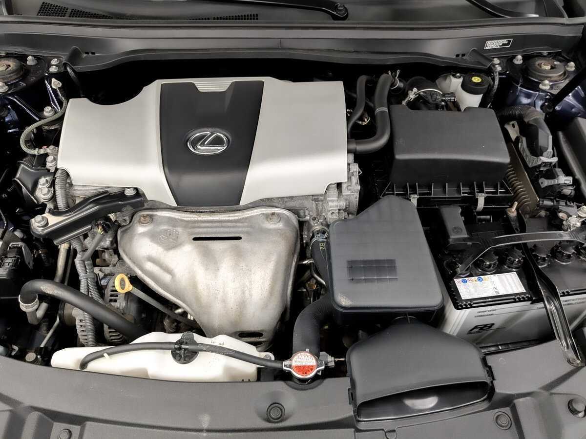 Lexus ES с пробегом — 2015 год. Фото: #8