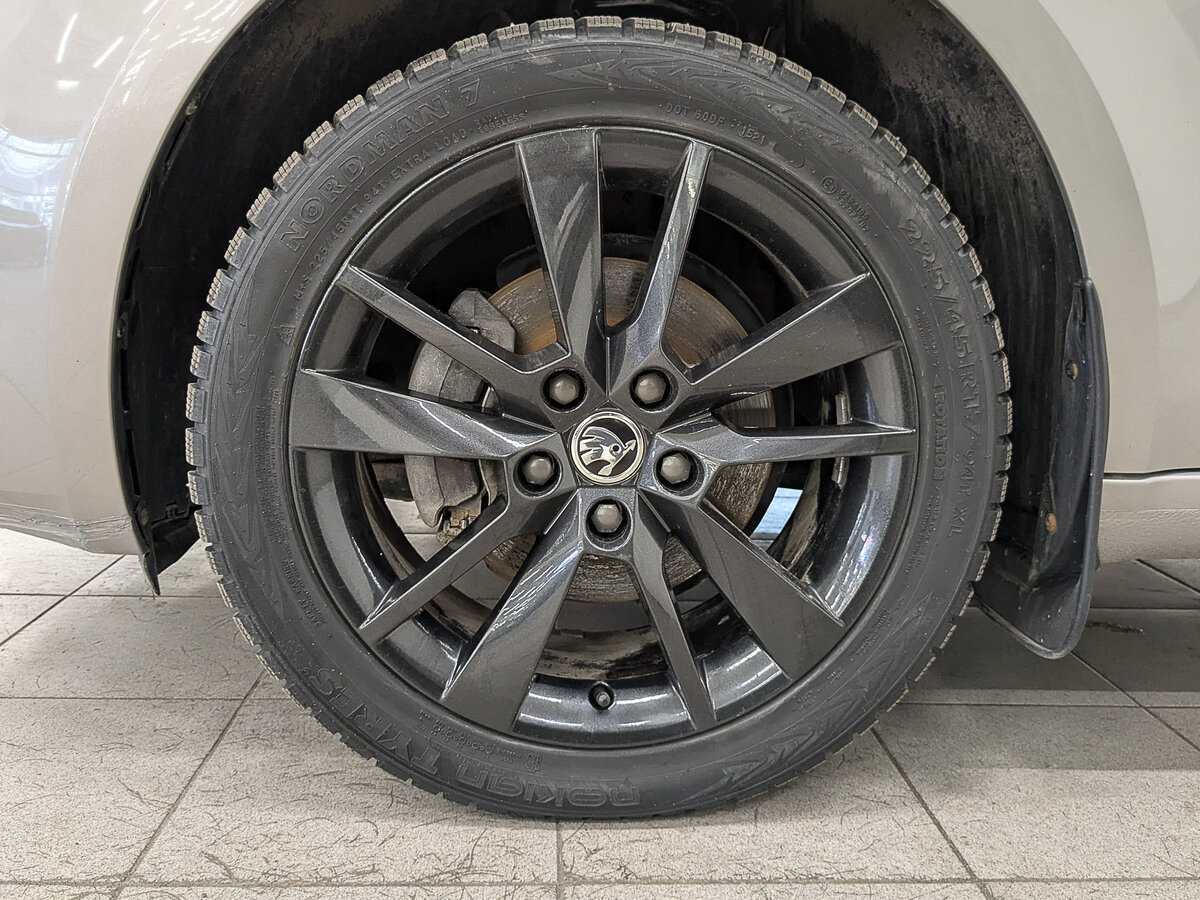 Skoda Octavia с пробегом — 2019 год. Фото: #11