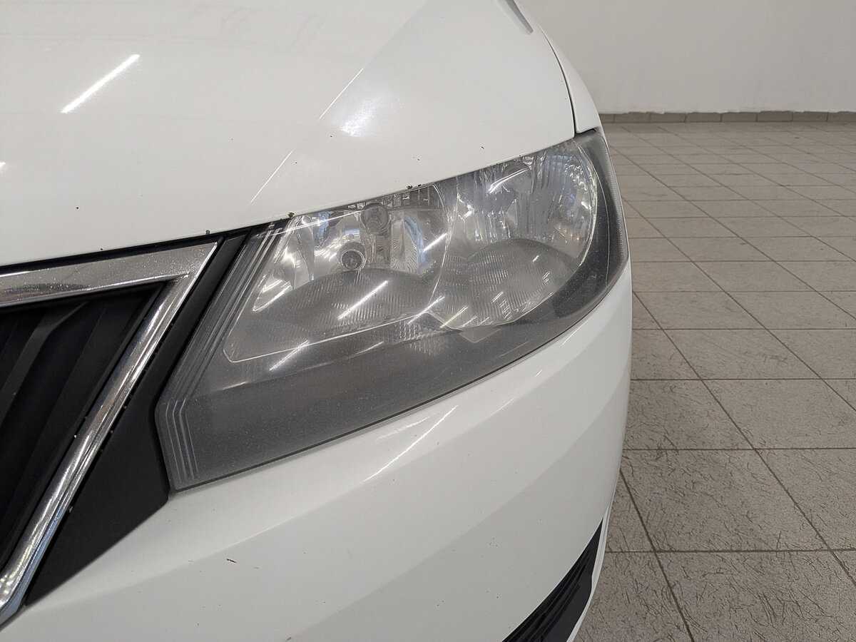 Skoda Rapid с пробегом — 2017 год. Фото: #10