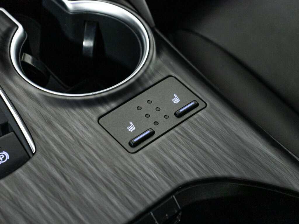 Toyota Camry с пробегом — 2021 год. Фото: #17