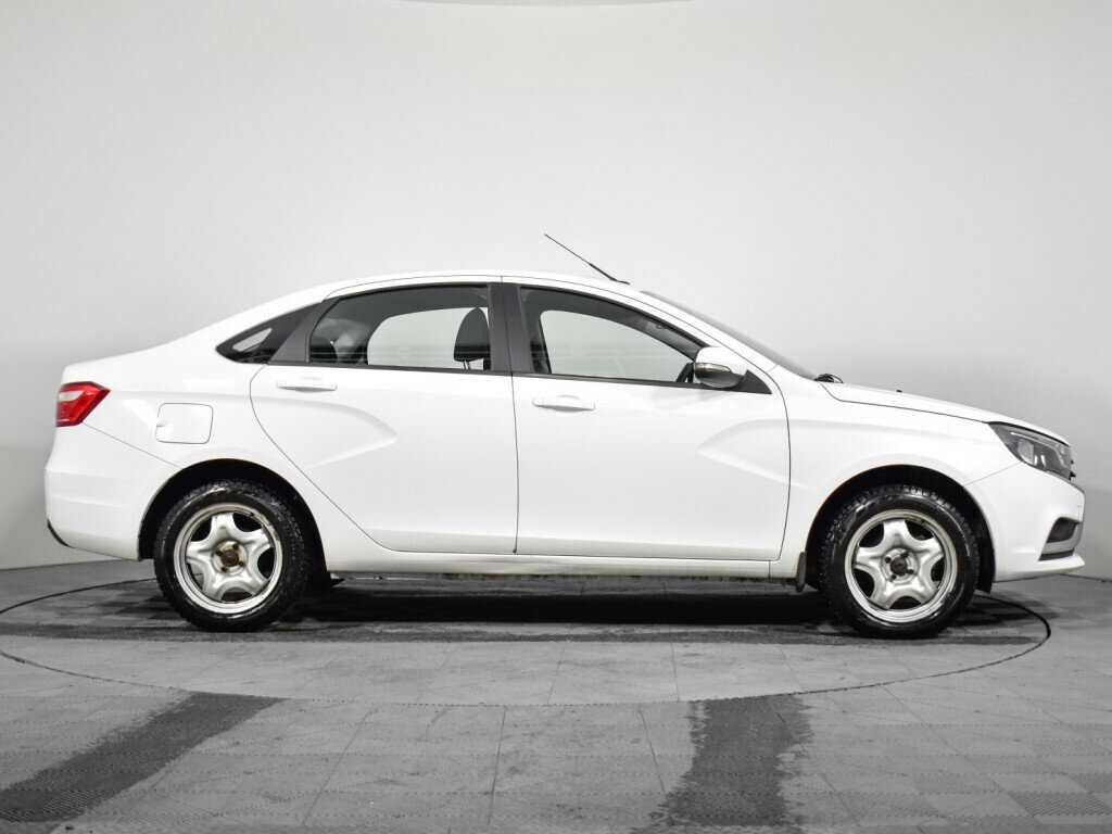 Lada (ВАЗ) Vesta с пробегом — 2016 год. Фото: #3