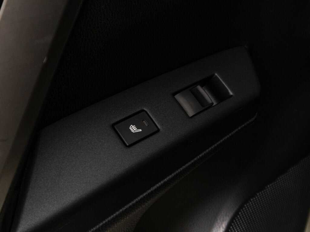 Toyota RAV4 с пробегом — 2017 год. Фото: #20