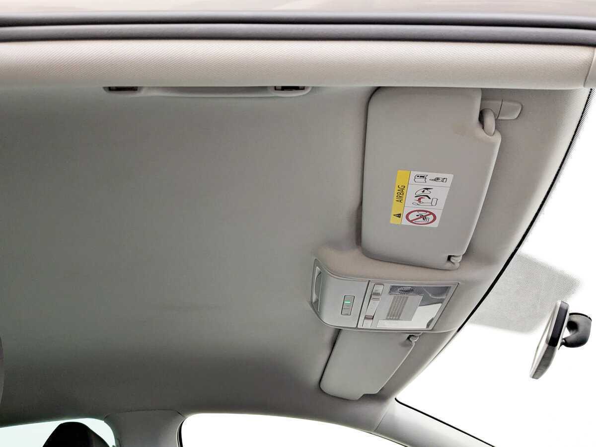 Volkswagen Polo с пробегом — 2018 год. Фото: #20