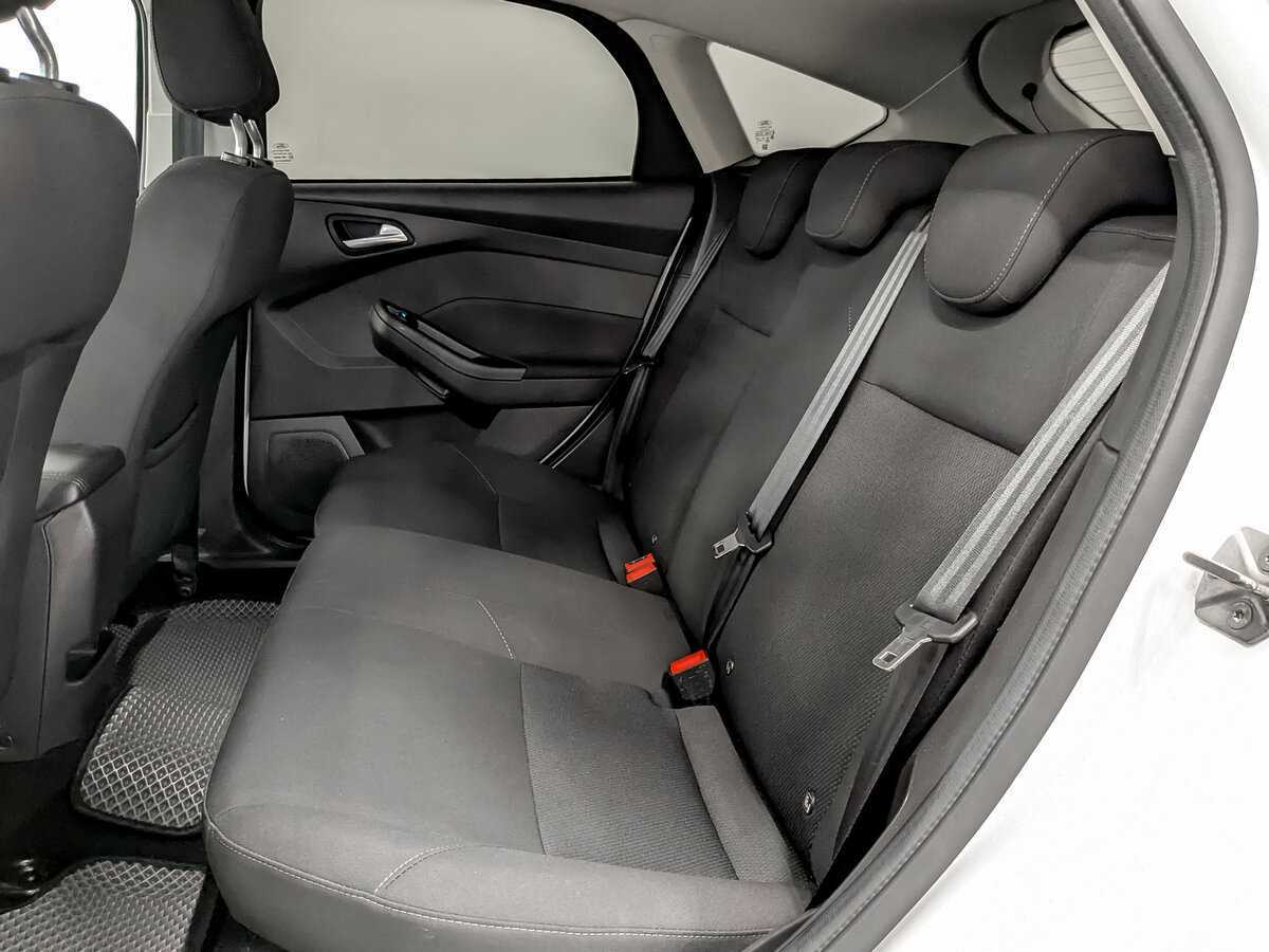 Ford Focus с пробегом — 2015 год. Фото: #11