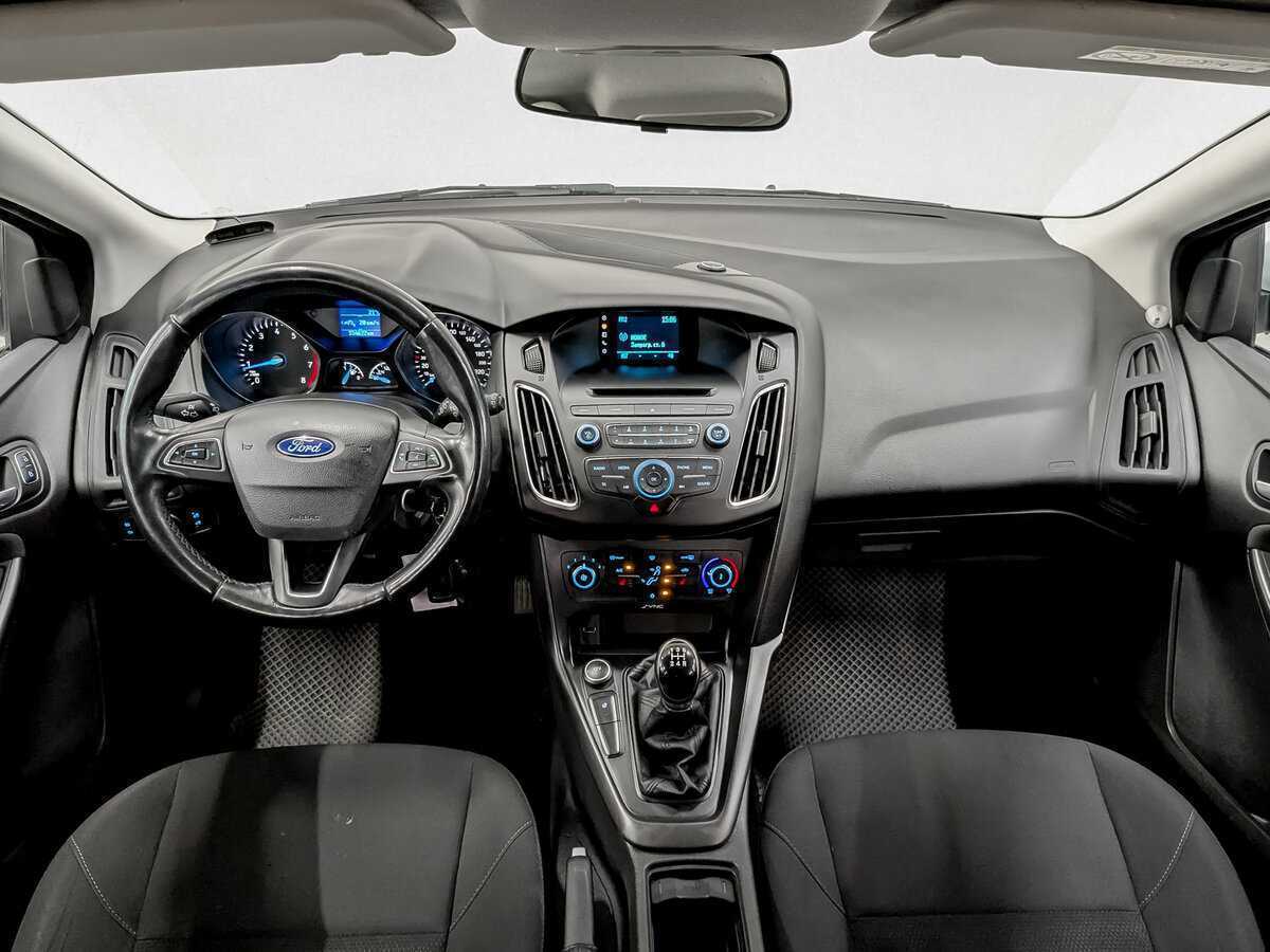 Ford Focus с пробегом — 2015 год. Фото: #13