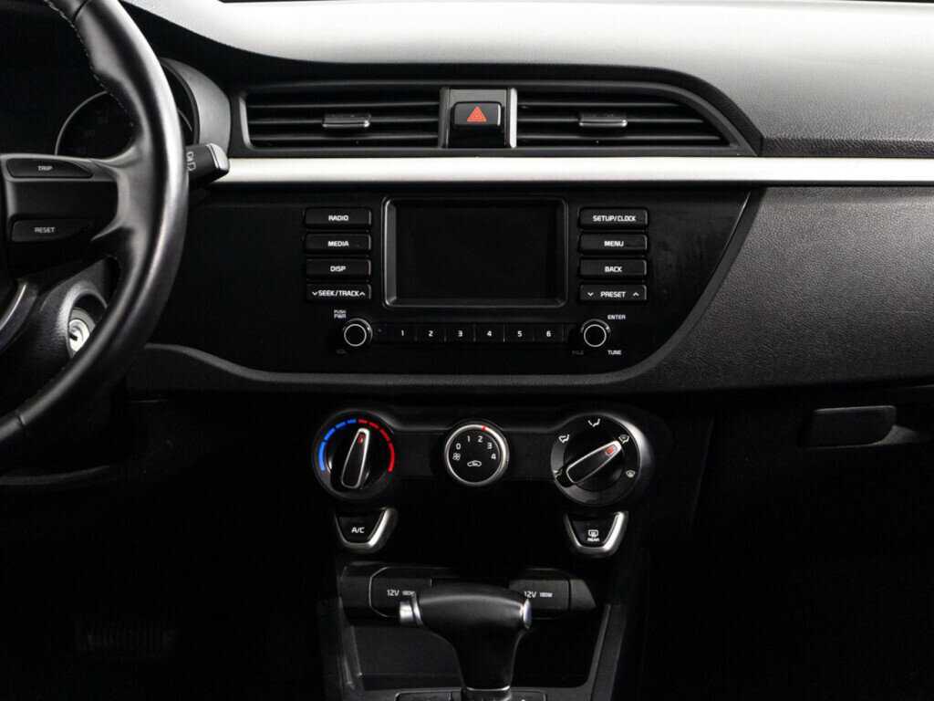 Kia Rio с пробегом — 2020 год. Фото: #13