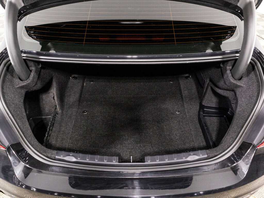 BMW 3 серии с пробегом — 2016 год. Фото: #14