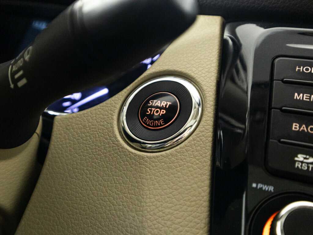 Nissan X-Trail с пробегом — 2016 год. Фото: #18