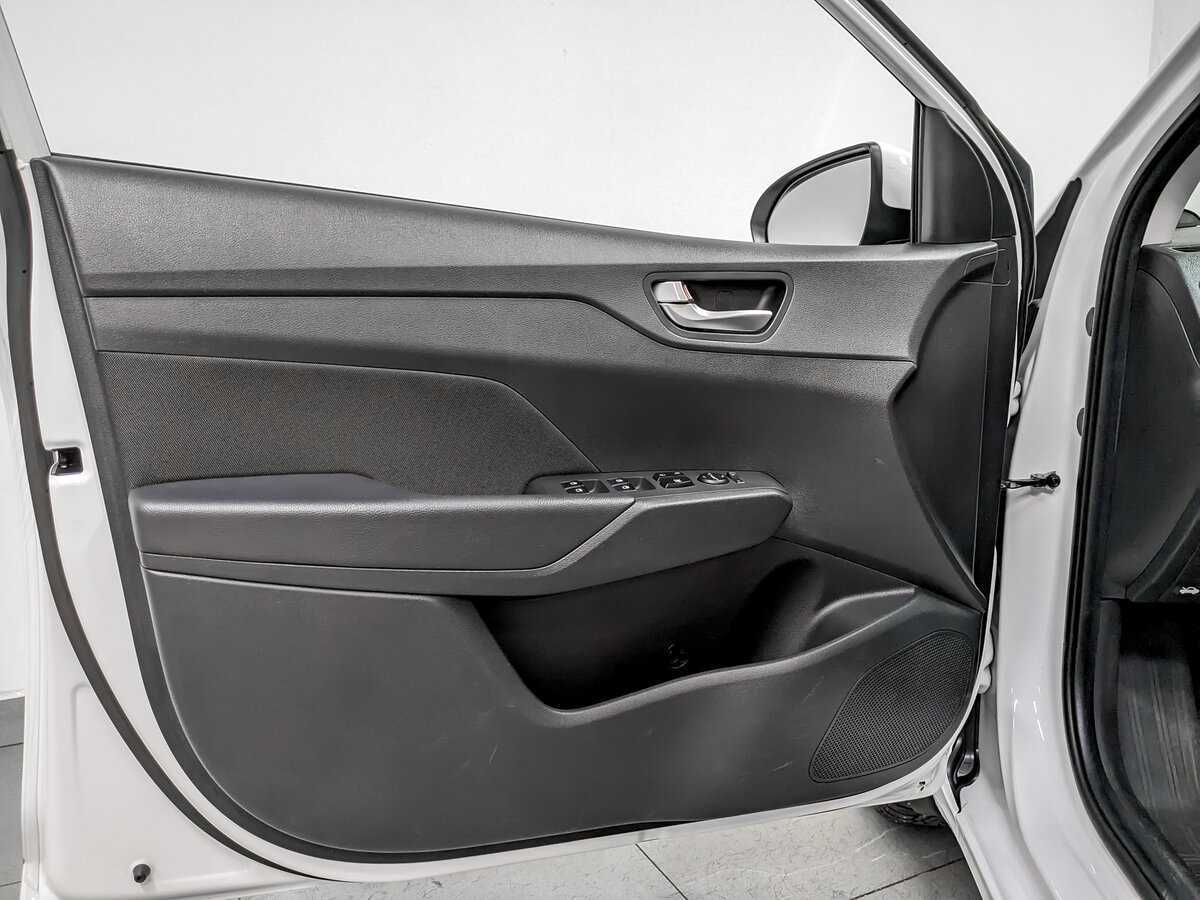 Hyundai Solaris с пробегом — 2021 год. Фото: #19