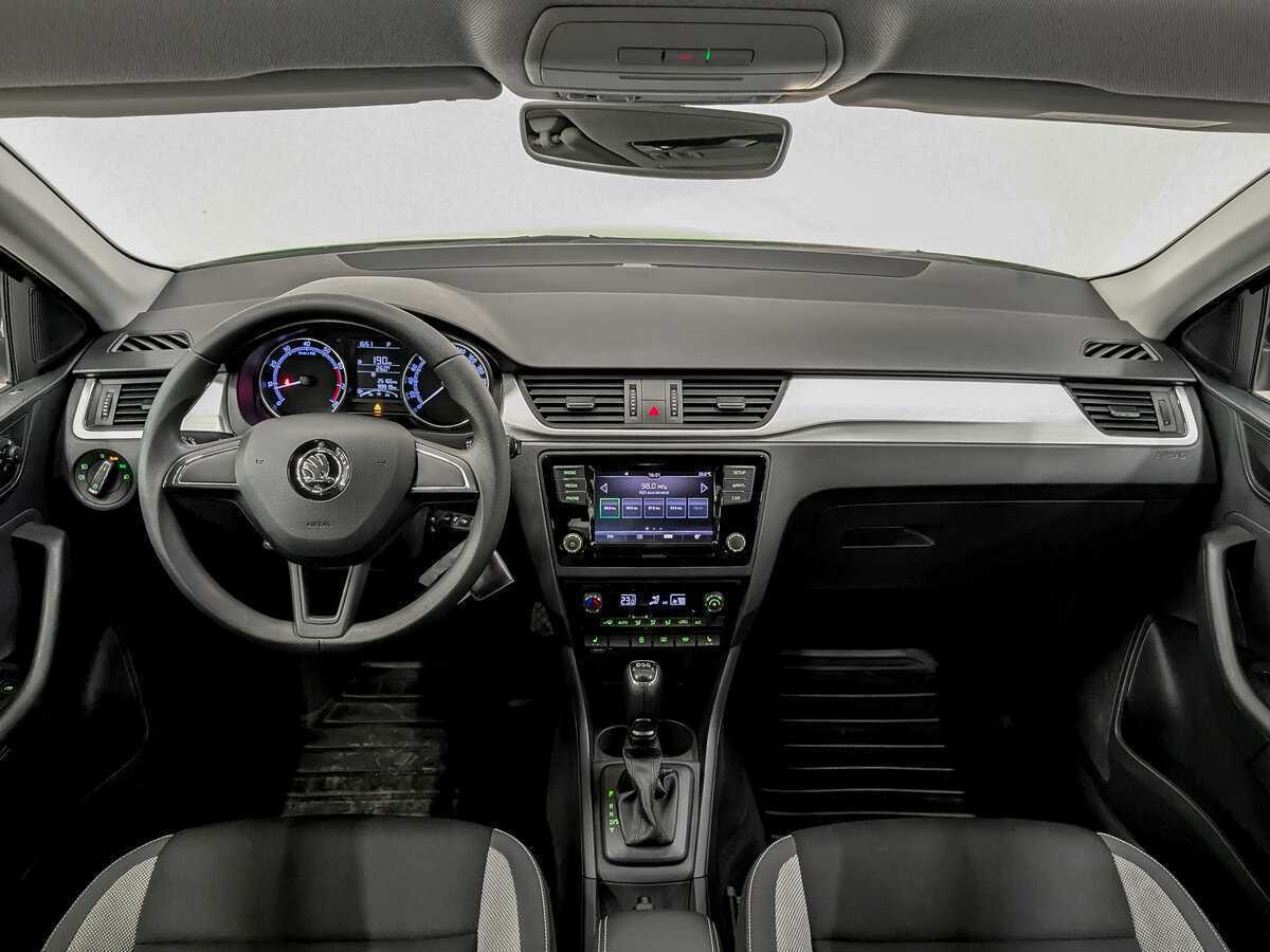 Skoda Rapid с пробегом — 2018 год. Фото: #13