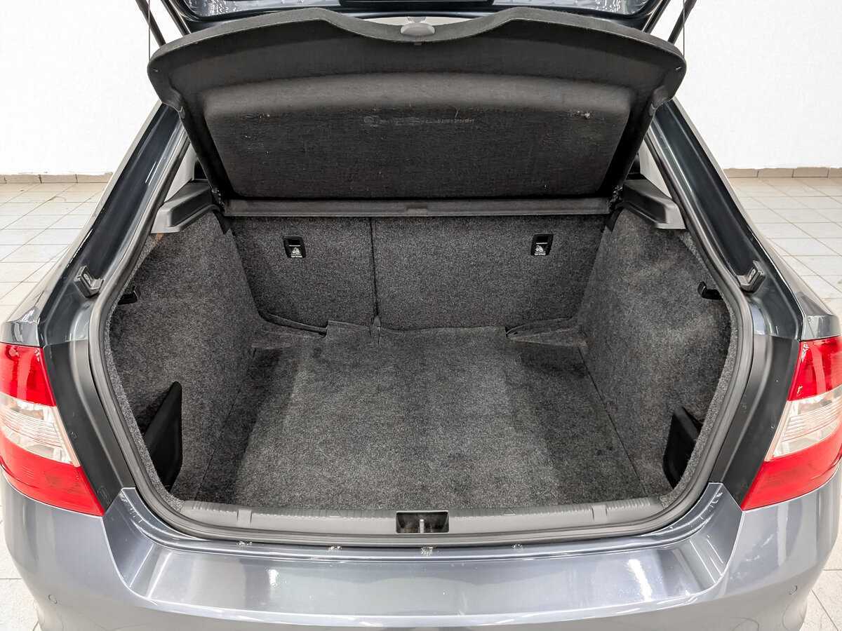 Skoda Rapid с пробегом — 2016 год. Фото: #9