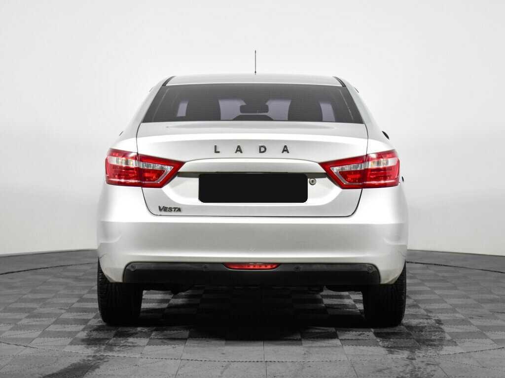 Lada (ВАЗ) Vesta с пробегом — 2017 год. Фото: #5