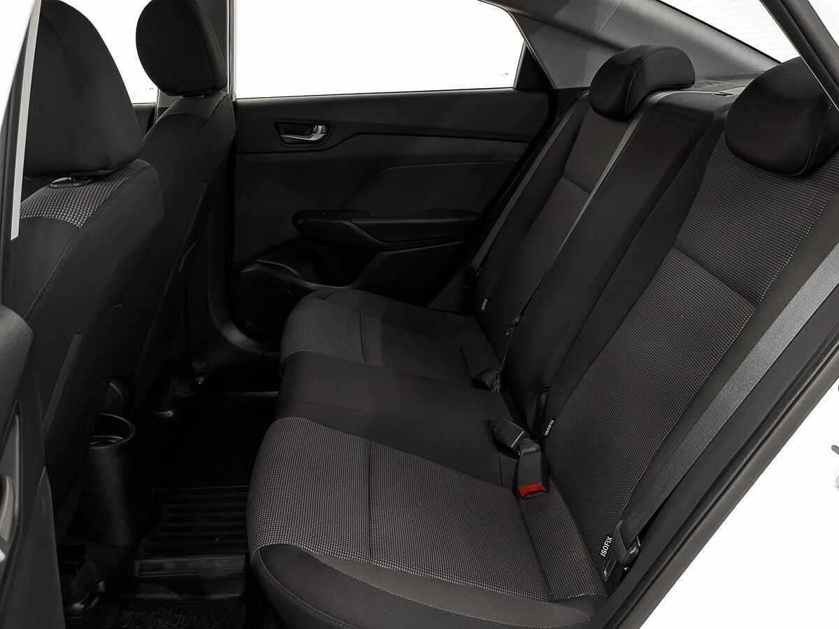 Hyundai Solaris с пробегом — 2017 год. Фото: #11