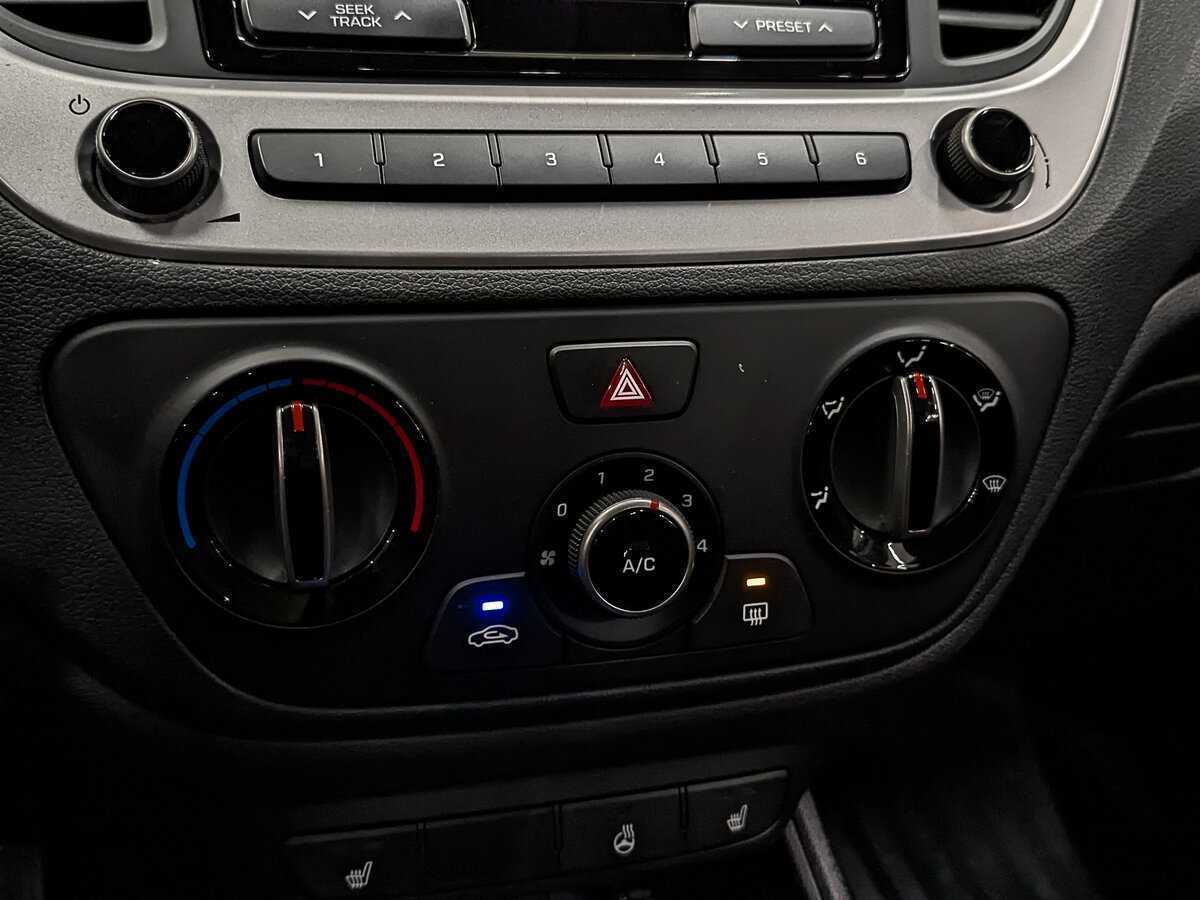 Hyundai Solaris с пробегом — 2017 год. Фото: #24