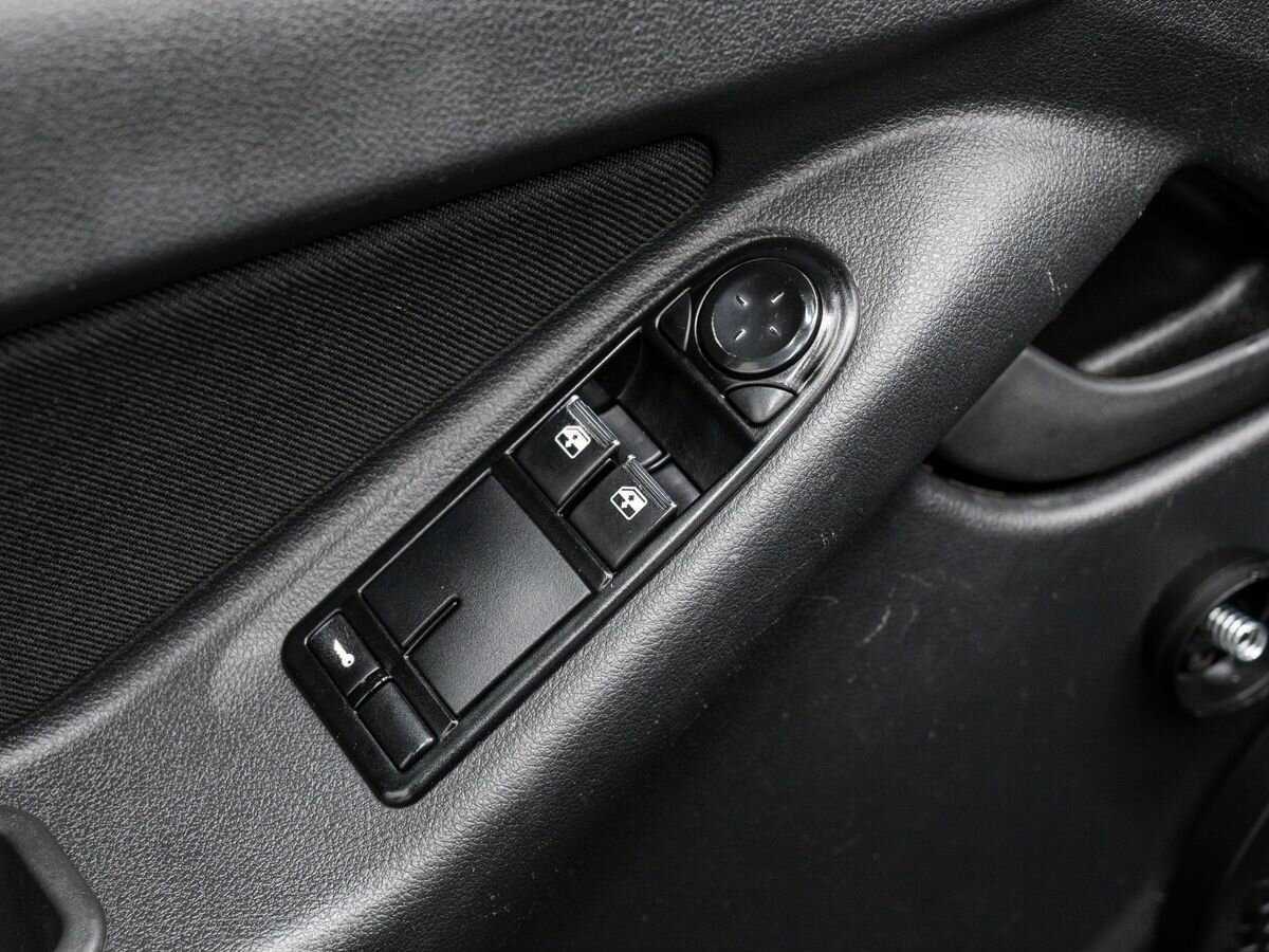 Lada (ВАЗ) Kalina с пробегом — 2013 год. Фото: #14