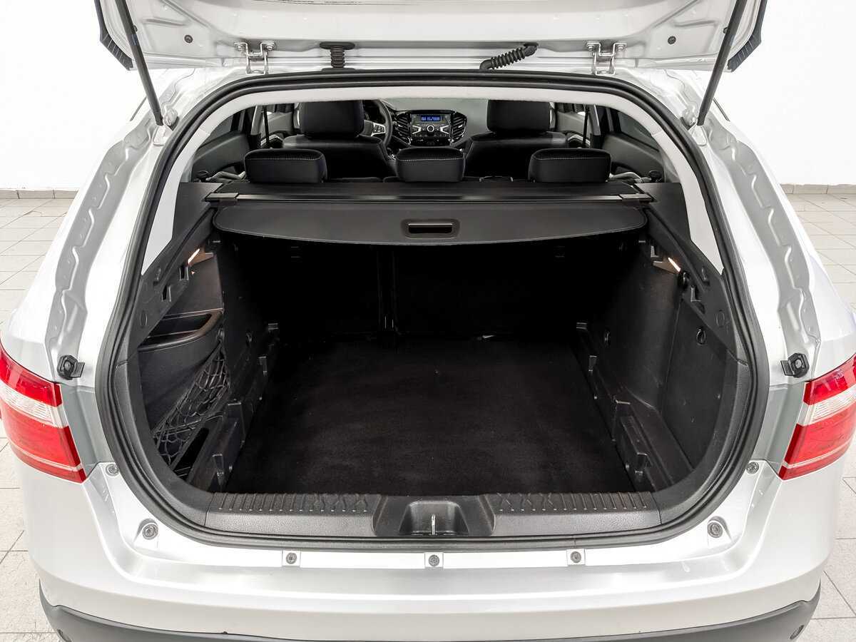 Lada (ВАЗ) Vesta с пробегом — 2019 год. Фото: #9