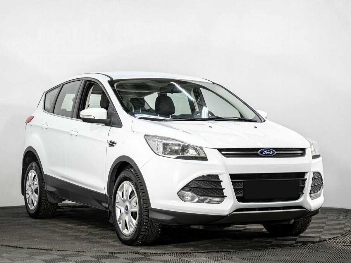 Ford Kuga с пробегом — 2015 год. Фото: #2