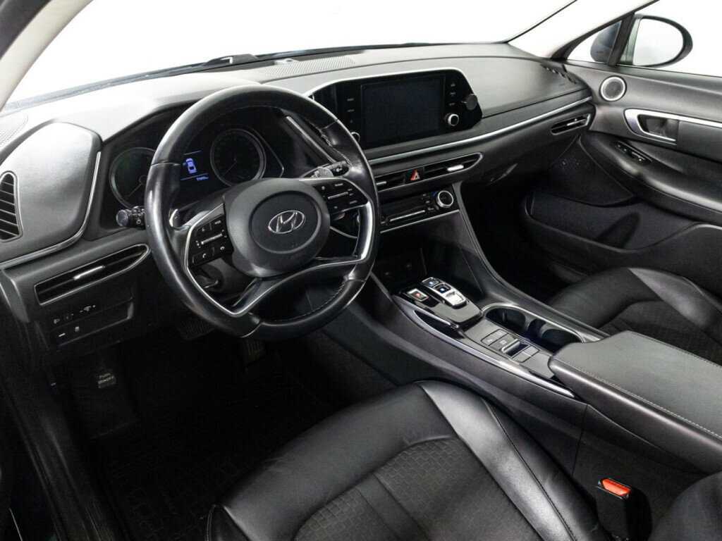 Hyundai Sonata с пробегом — 2020 год. Фото: #10