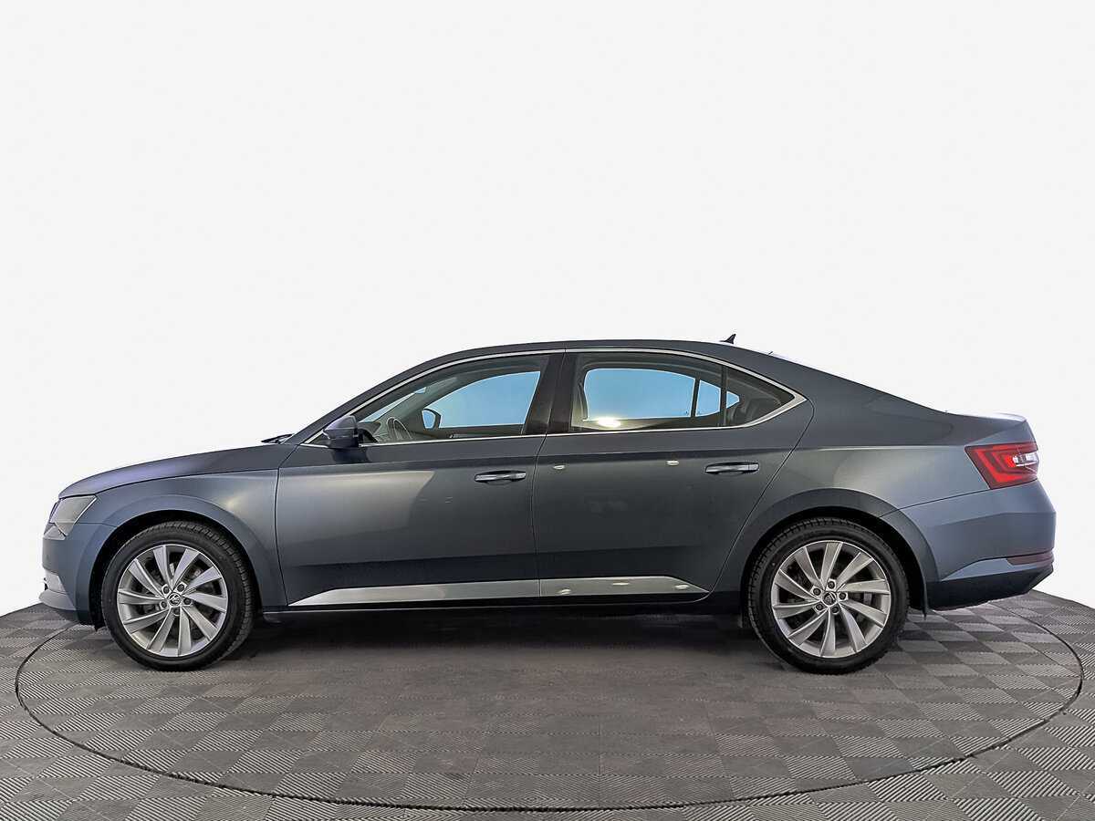 Skoda Superb с пробегом — 2018 год. Фото: #7