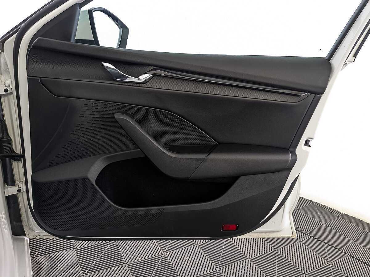 Skoda Octavia с пробегом — 2021 год. Фото: #23