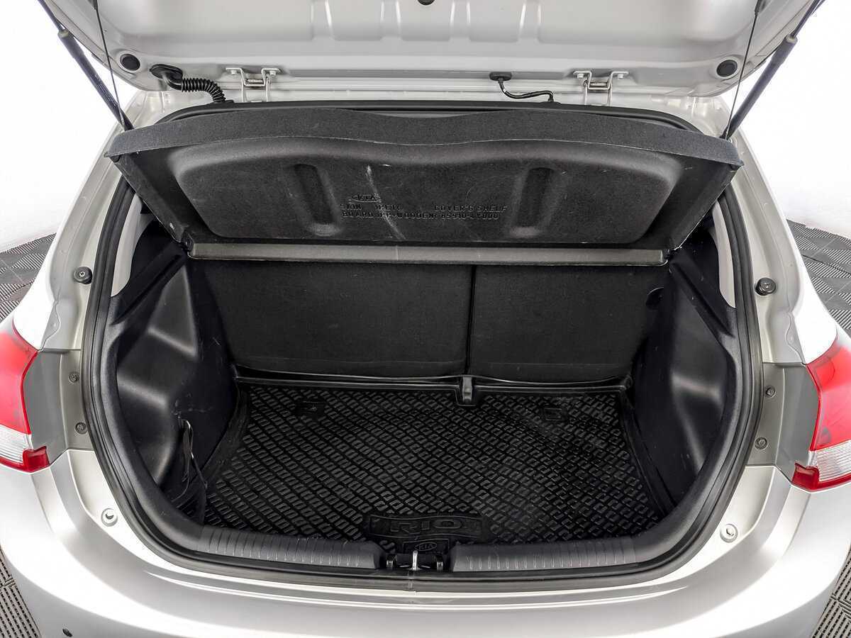 Kia Rio с пробегом — 2017 год. Фото: #9