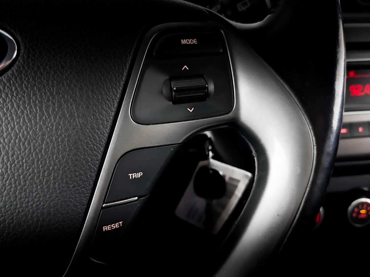 Kia Rio с пробегом — 2017 год. Фото: #25