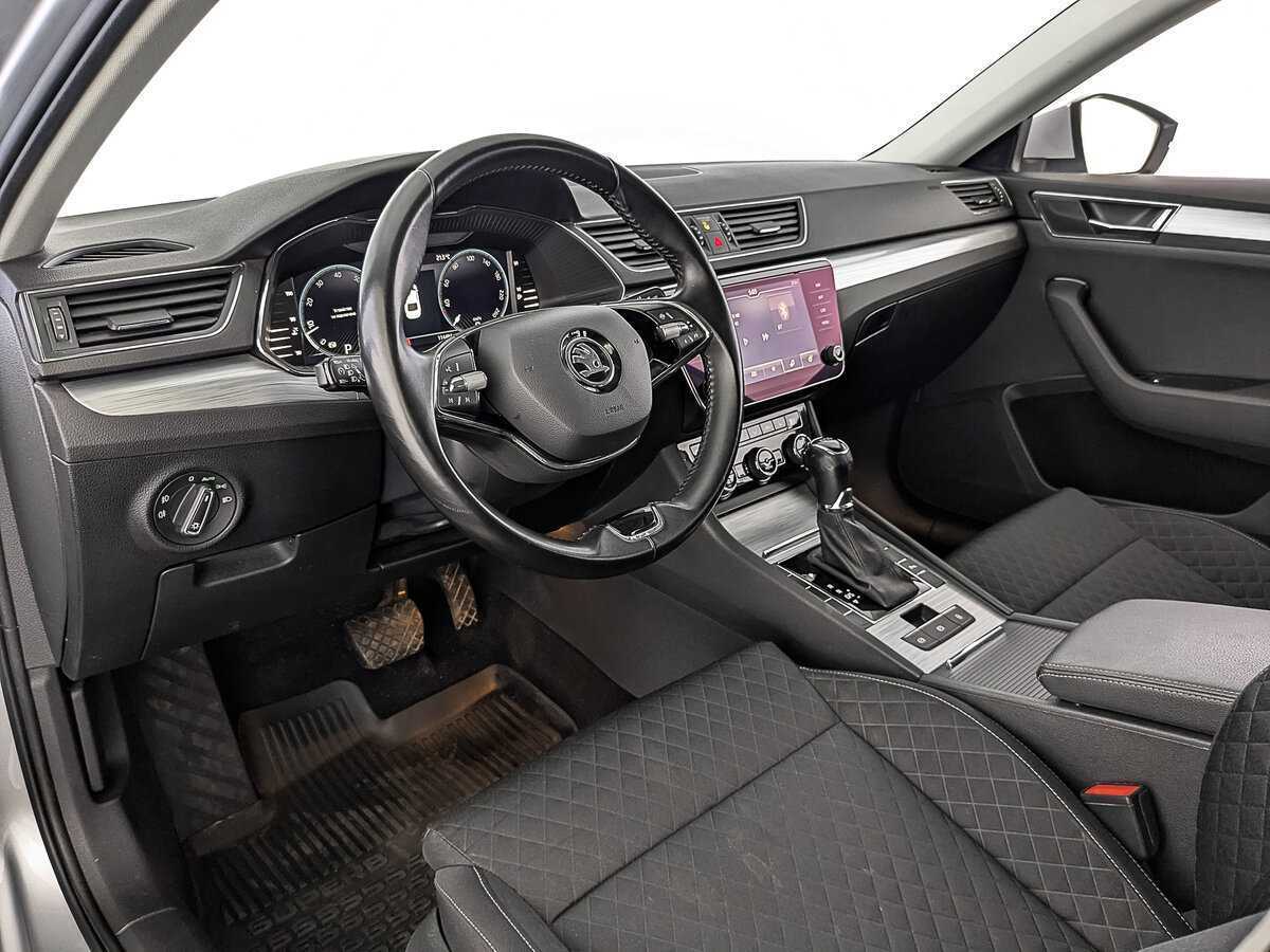 Skoda Superb с пробегом — 2021 год. Фото: #13