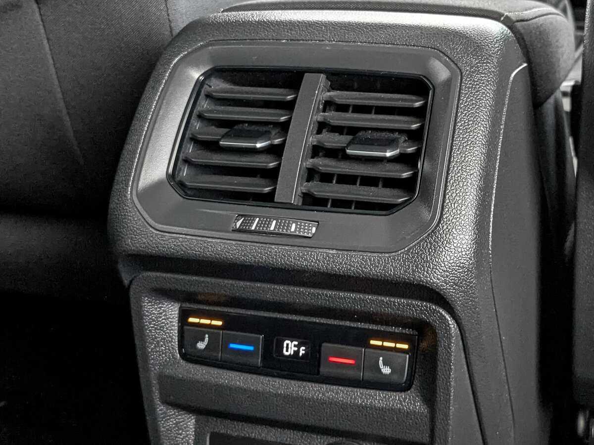 Volkswagen Tiguan с пробегом — 2018 год. Фото: #23