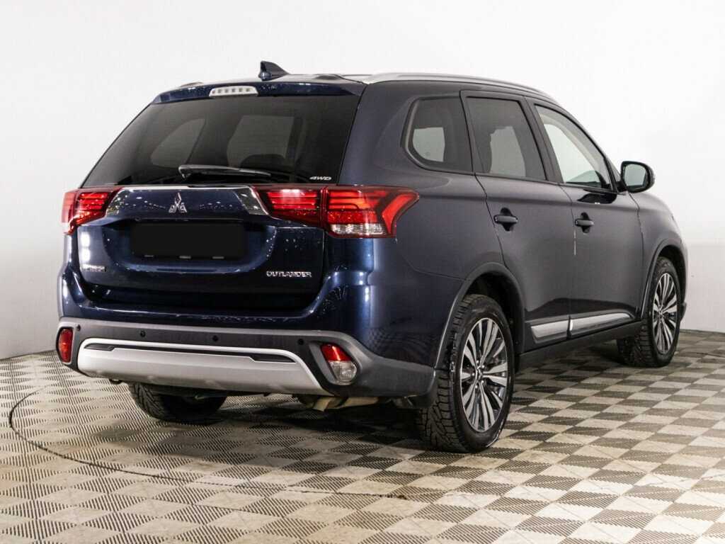 Mitsubishi Outlander с пробегом — 2018 год. Фото: #4
