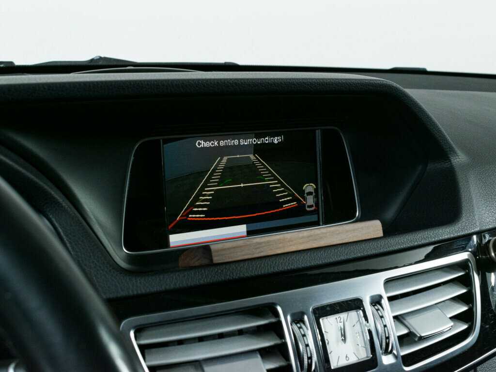 Mercedes-Benz E-Класс с пробегом — 2014 год. Фото: #14