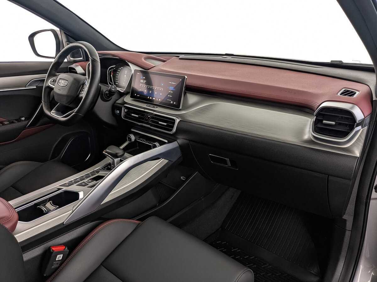 Geely Coolray с пробегом — 2023 год. Фото: #10