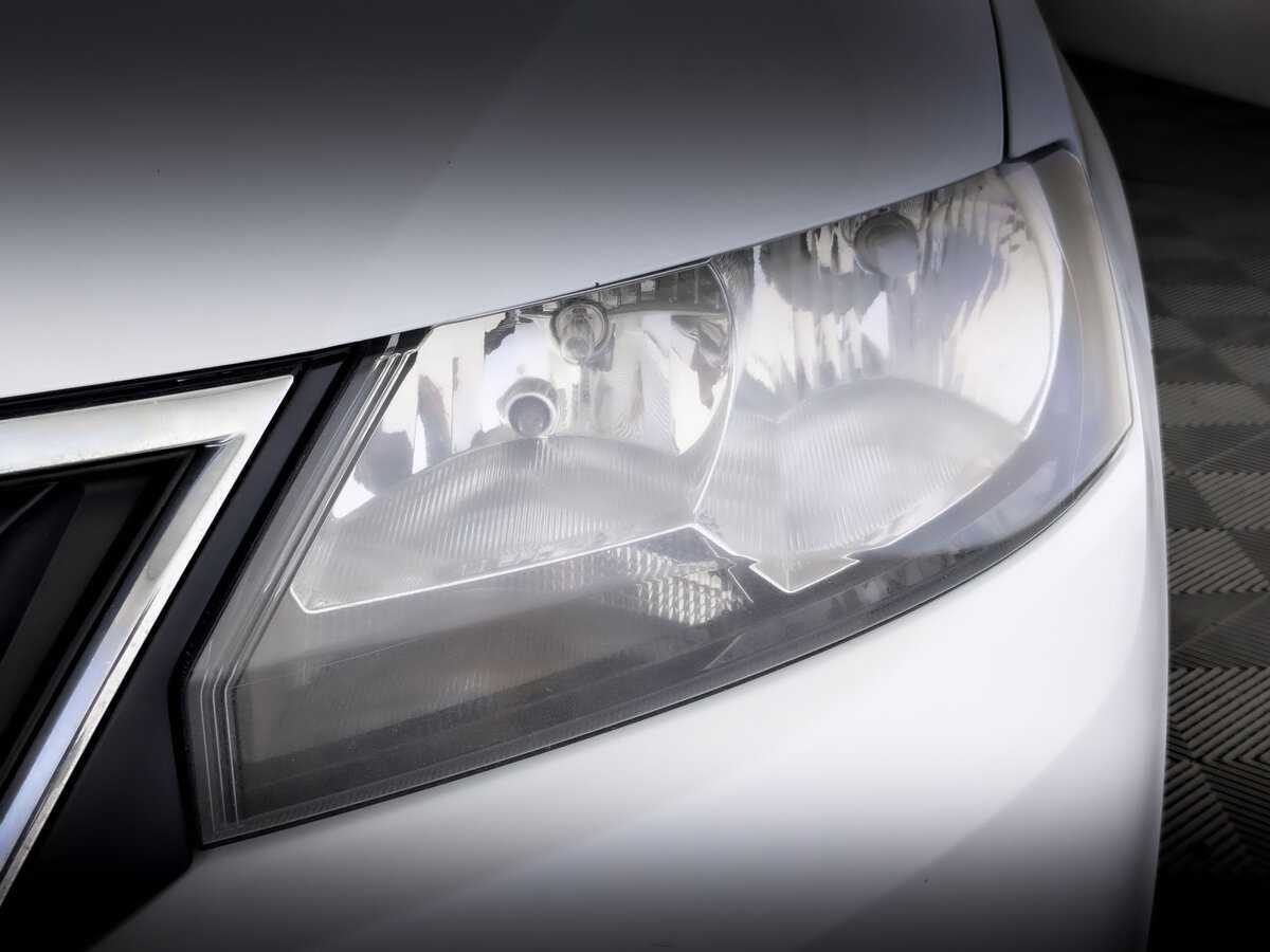 Skoda Rapid с пробегом — 2017 год. Фото: #16