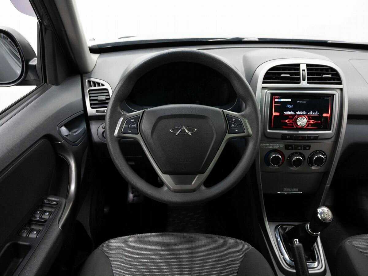 Chery Tiggo (T11) с пробегом — 2015 год. Фото: #14