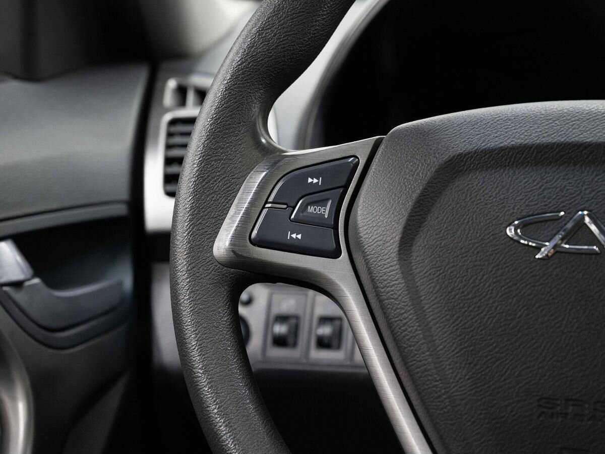 Chery Tiggo (T11) с пробегом — 2015 год. Фото: #15