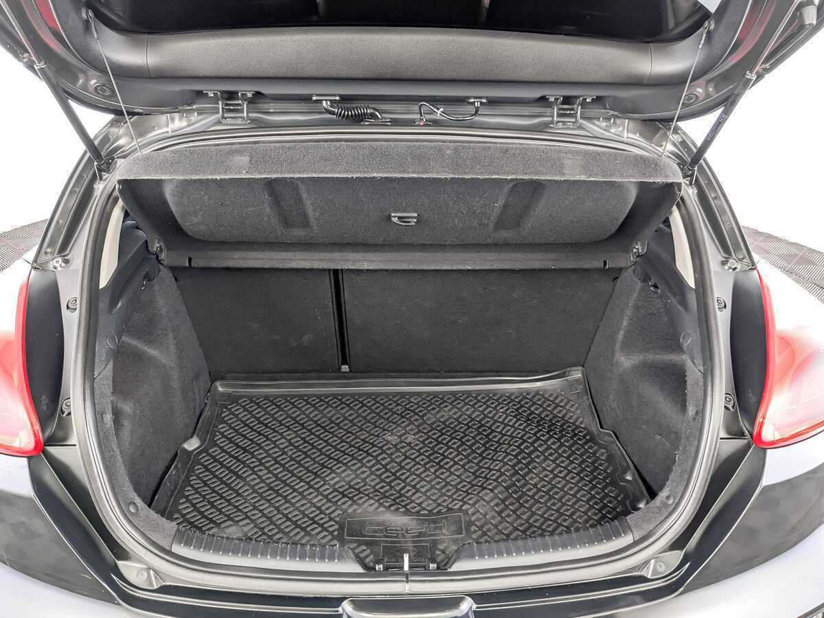 Kia Ceed с пробегом — 2014 год. Фото: #9