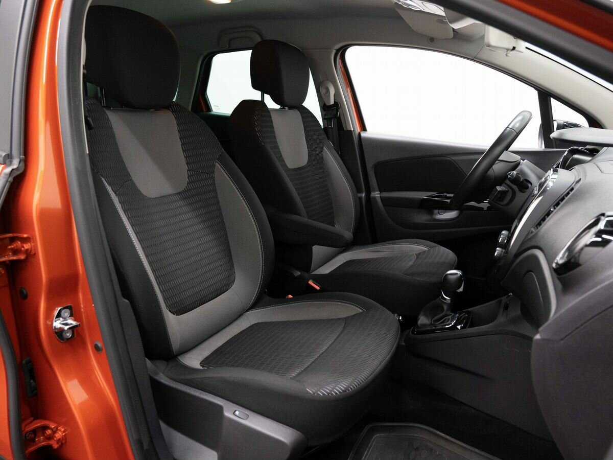 Renault Kaptur с пробегом — 2017 год. Фото: #11