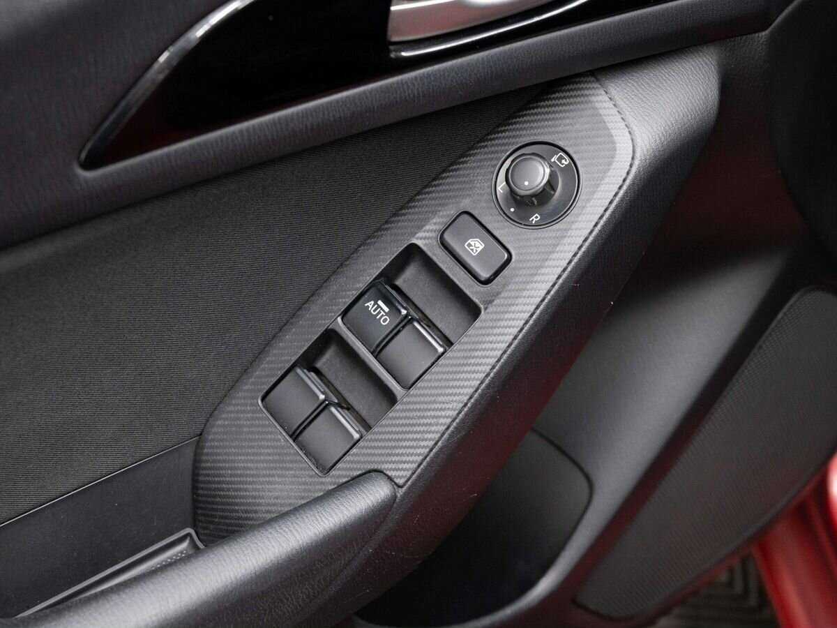 Mazda 3 с пробегом — 2014 год. Фото: #16